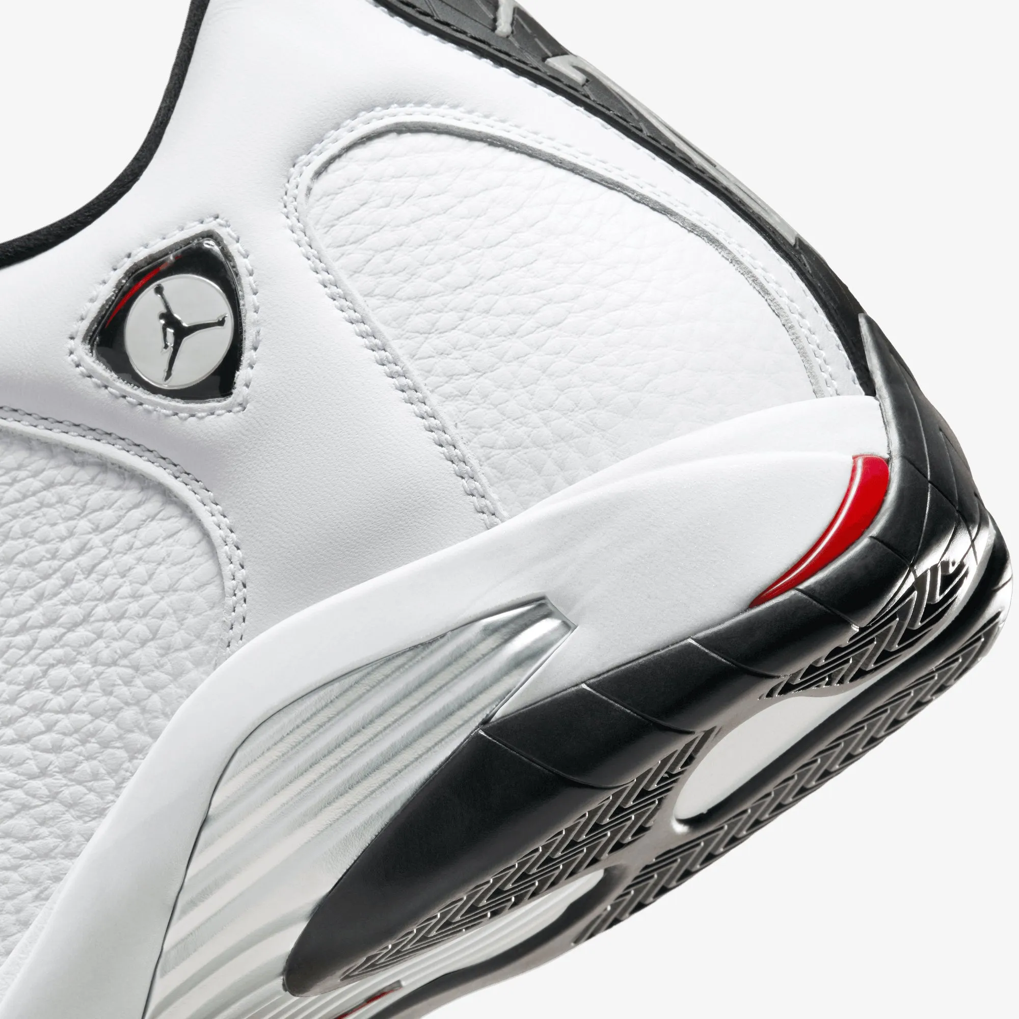 JORDAN | AIR JORDAN 14 RETRO "BLACK TOE" { WHITE/VARSITY RED-BLACK-METALLIC SILVER