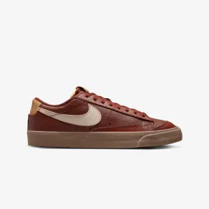 Nike | BLAZERLOW '77 EMB { OXEN BROWN/ELEMENTAL GOLD