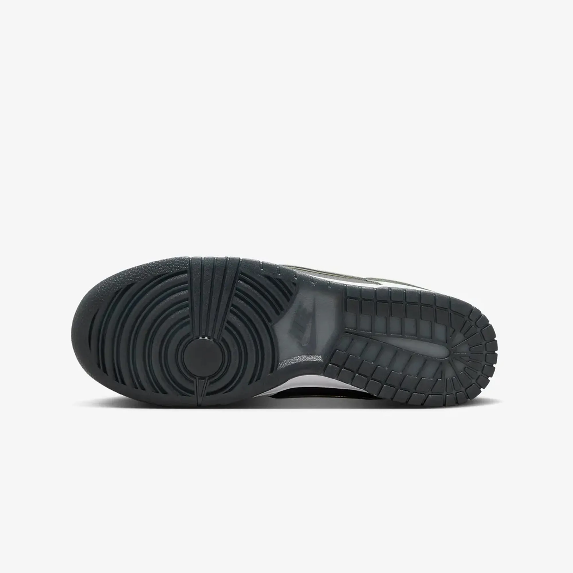 Nike | DUNK LOW RETRO PREMIUM  { DK SMOKE GREY/BARELY GREEN-WHITE