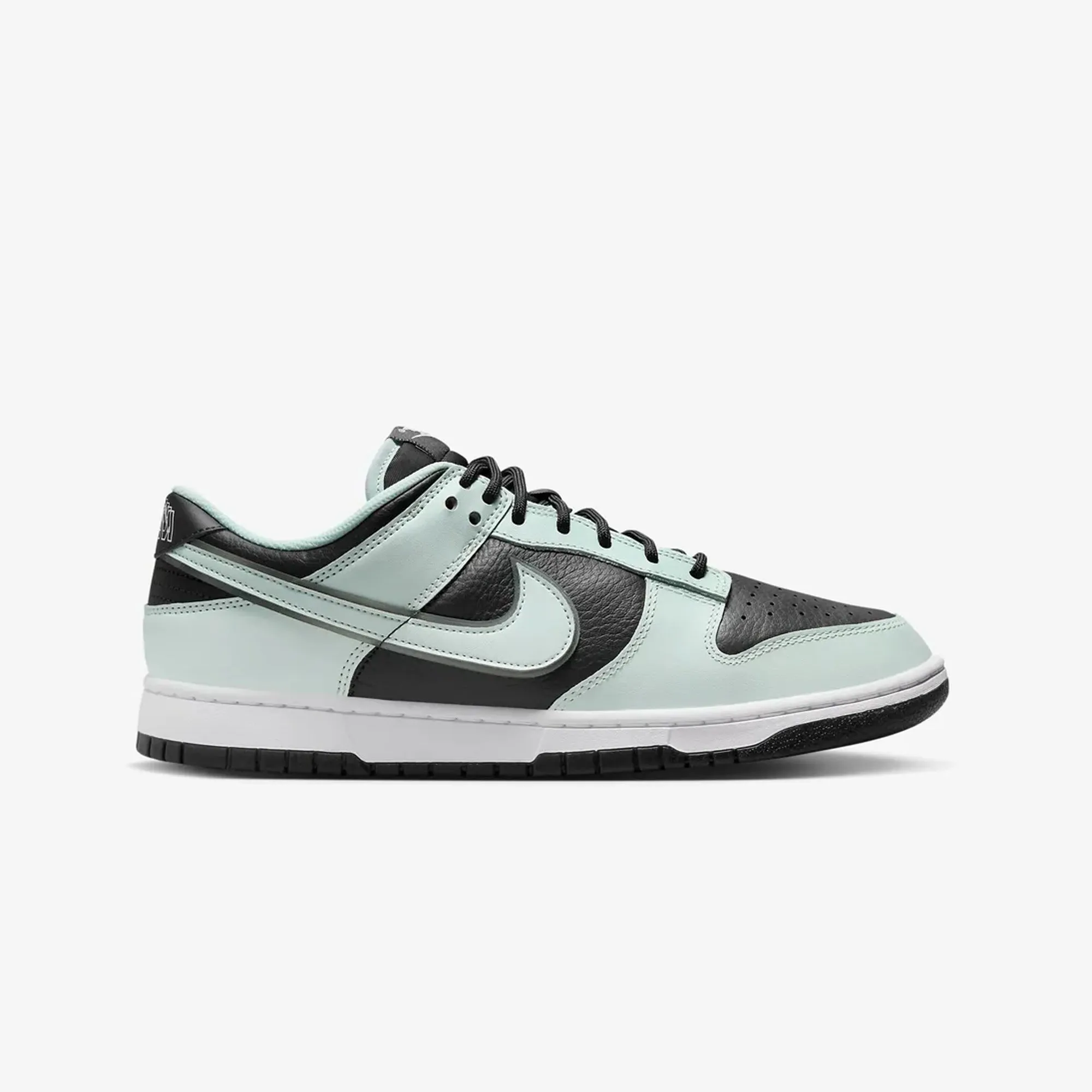 Nike | DUNK LOW RETRO PREMIUM  { DK SMOKE GREY/BARELY GREEN-WHITE
