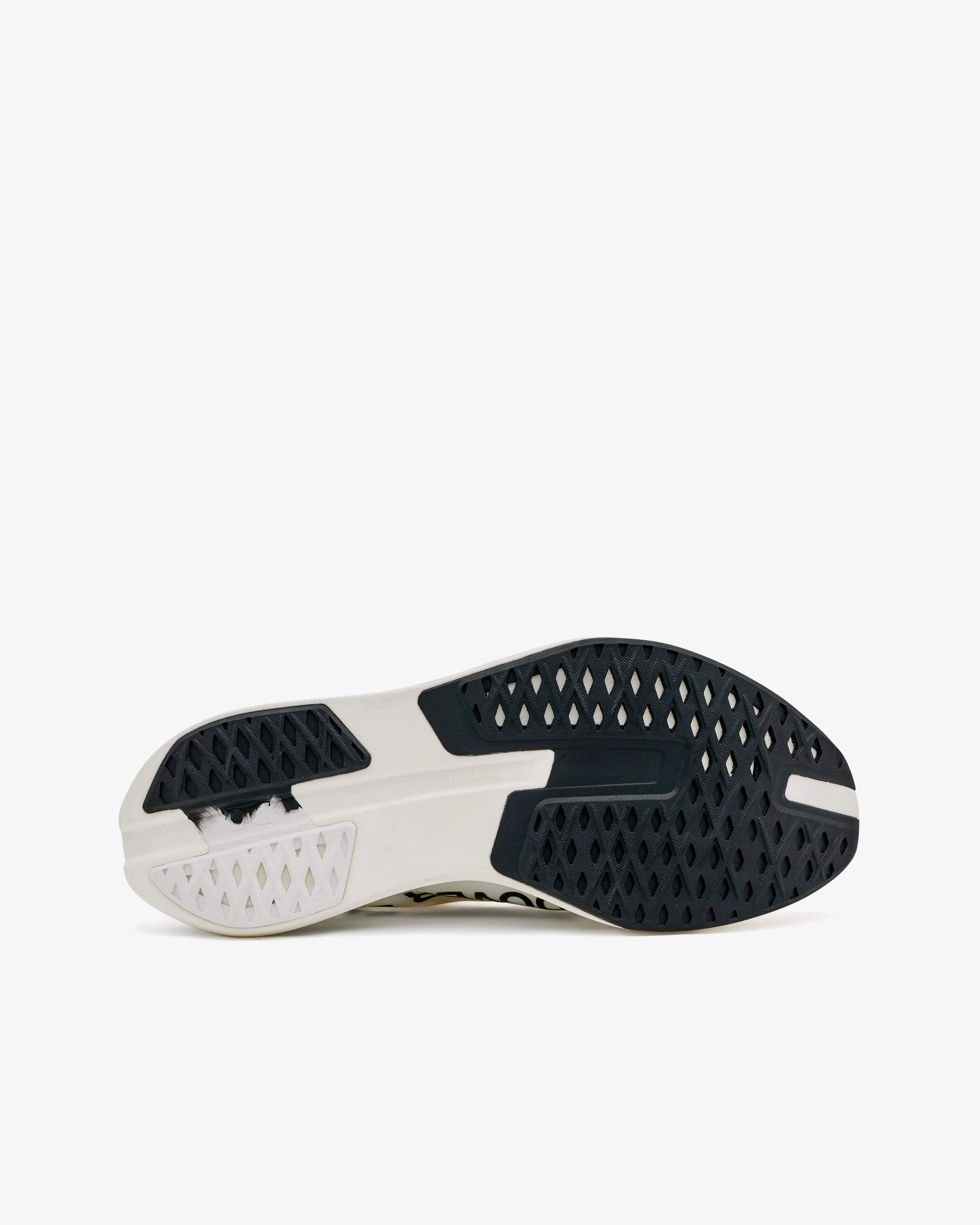 On-Running - DSM Men's Cloudboom Zone Sneakers - (White)