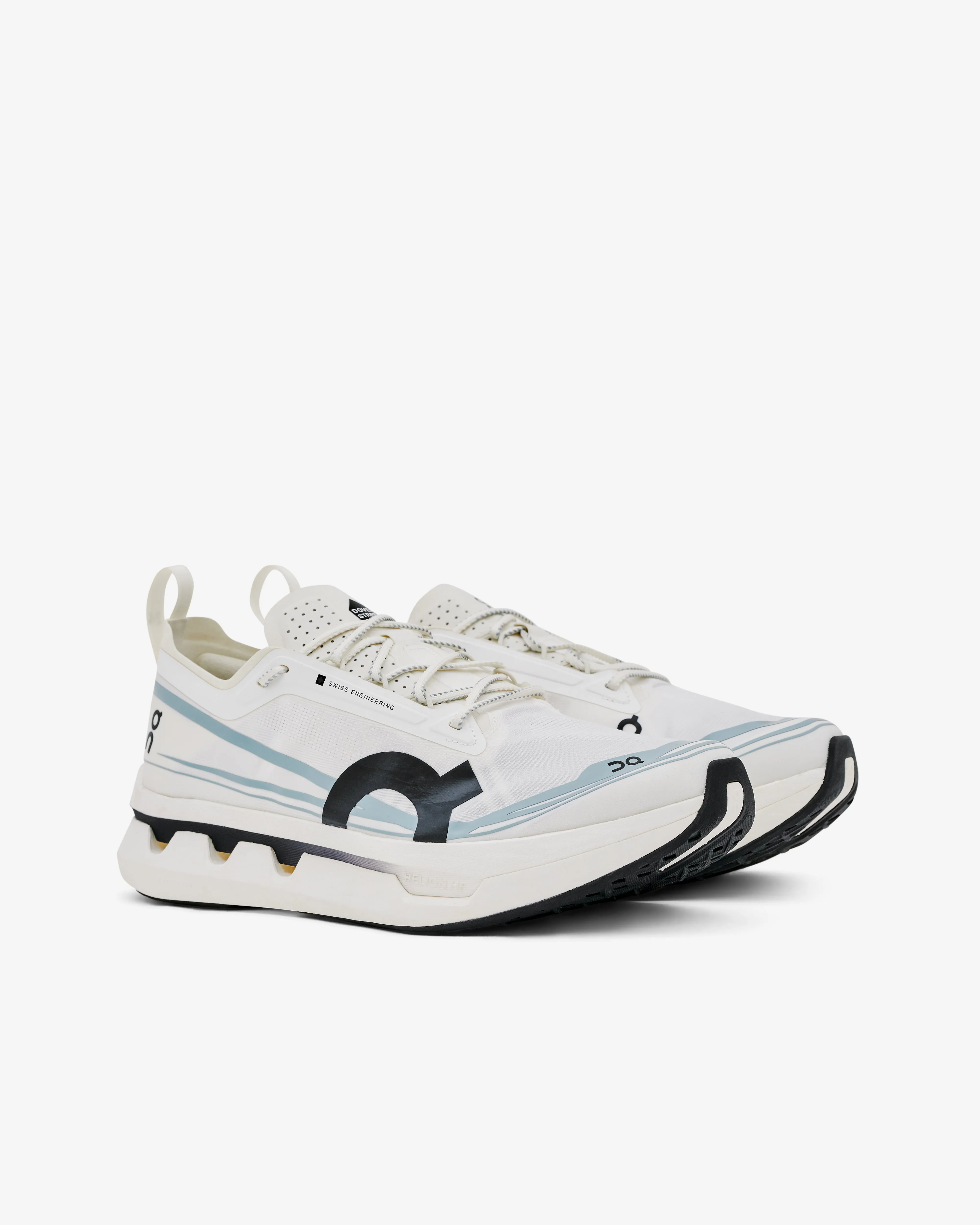 On-Running - DSM Men's Cloudboom Zone Sneakers - (White)