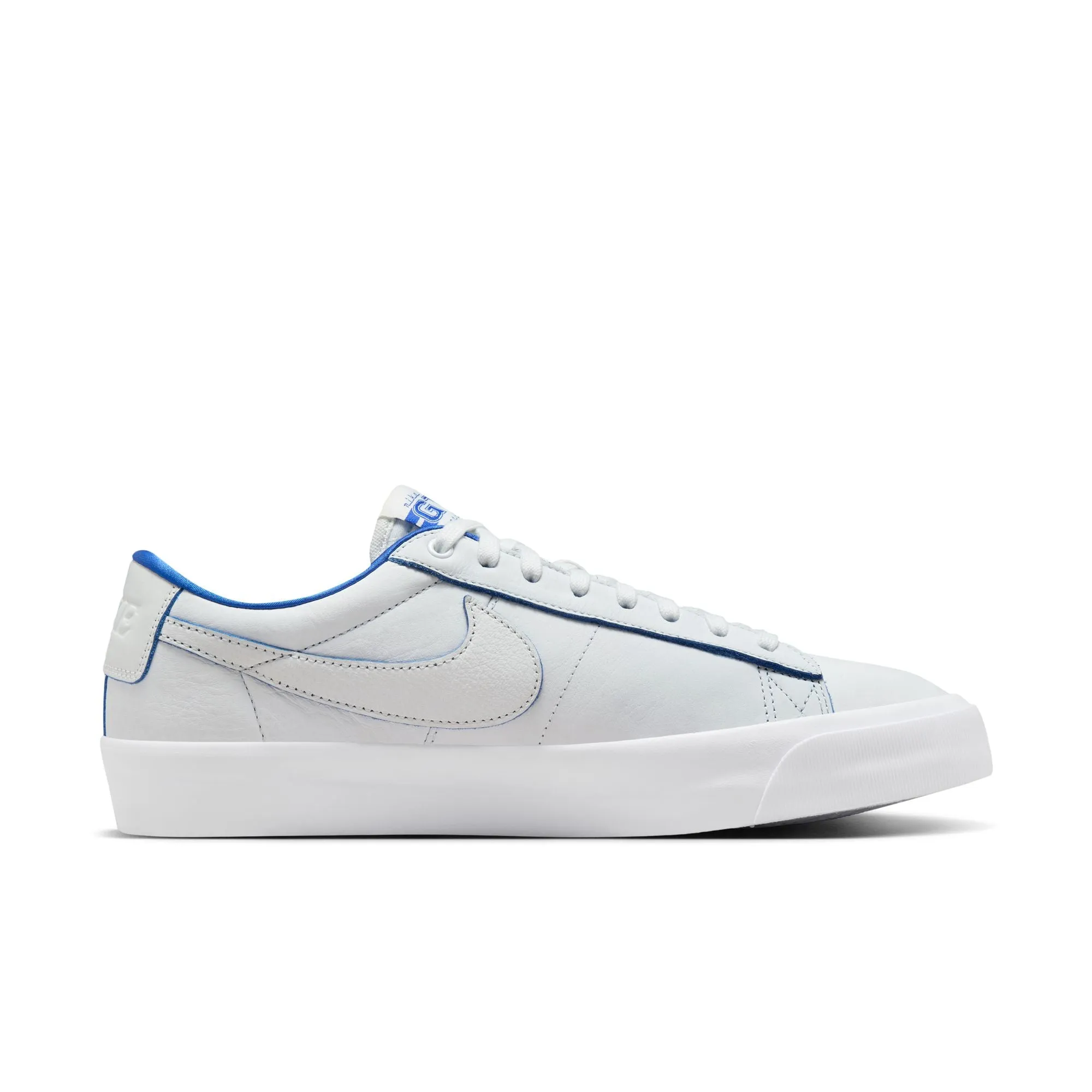 SB BLAZER LOW PRO GT PRM SUMMIT WHITE / GAME ROYAL